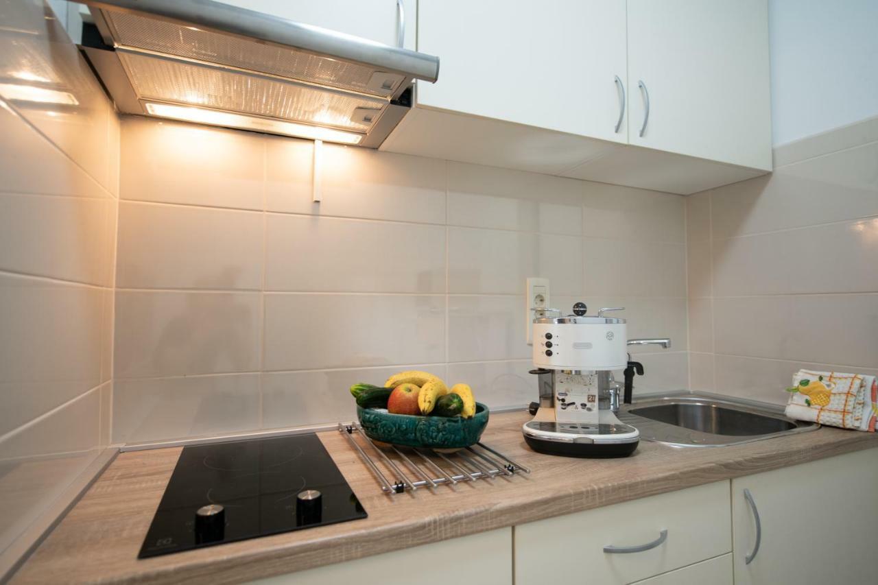 Apartments Stella โอปาติยา ภายนอก รูปภาพ